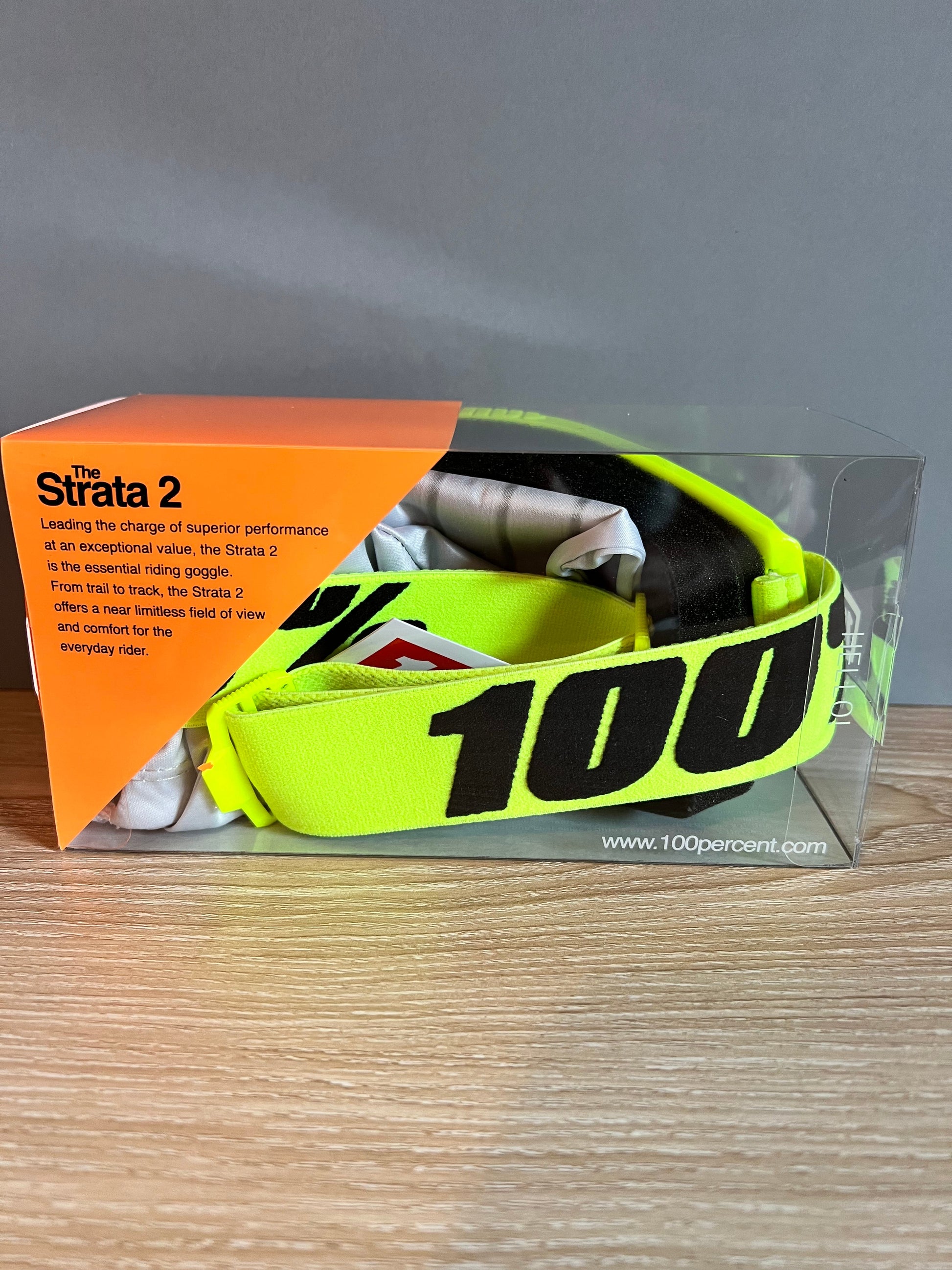 100 Strata 2 Goggles | Essential Riding Goggle | Jetguru